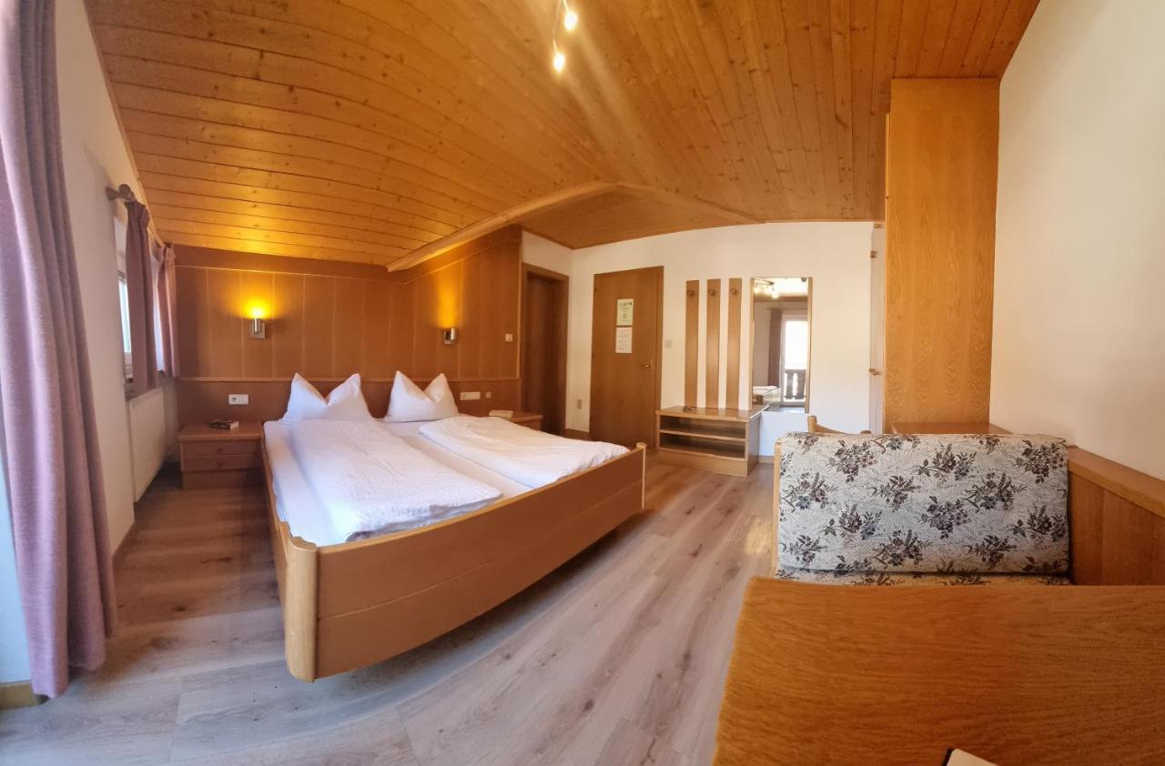 Hotel Reiterhof Edelweiss à San Genesio Atesino Extérieur photo